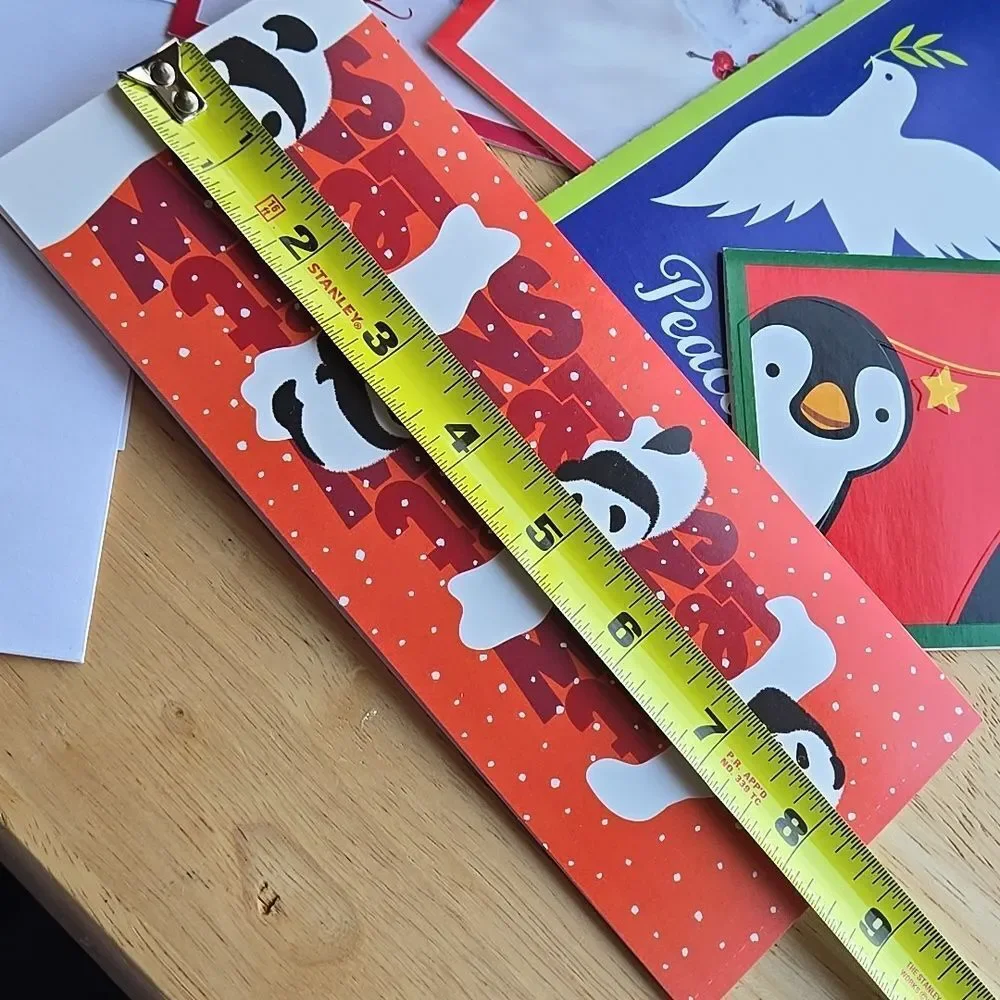 Festive Holiday Cards Red Green White Seasons Unisex Christmas 5 Card Bundle